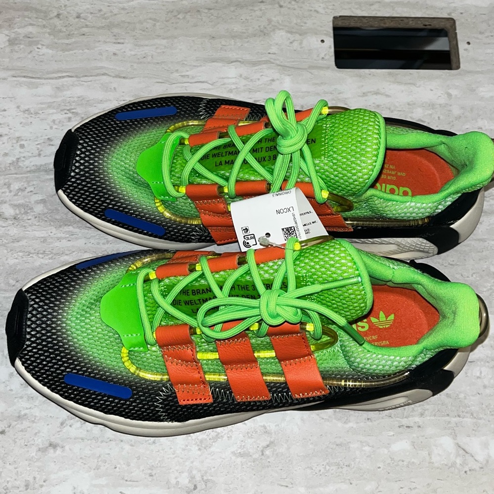 FINAL REDUCTION‼️ DONATING SOON‼️ NWOT ADIDAS LXCON Sneakers